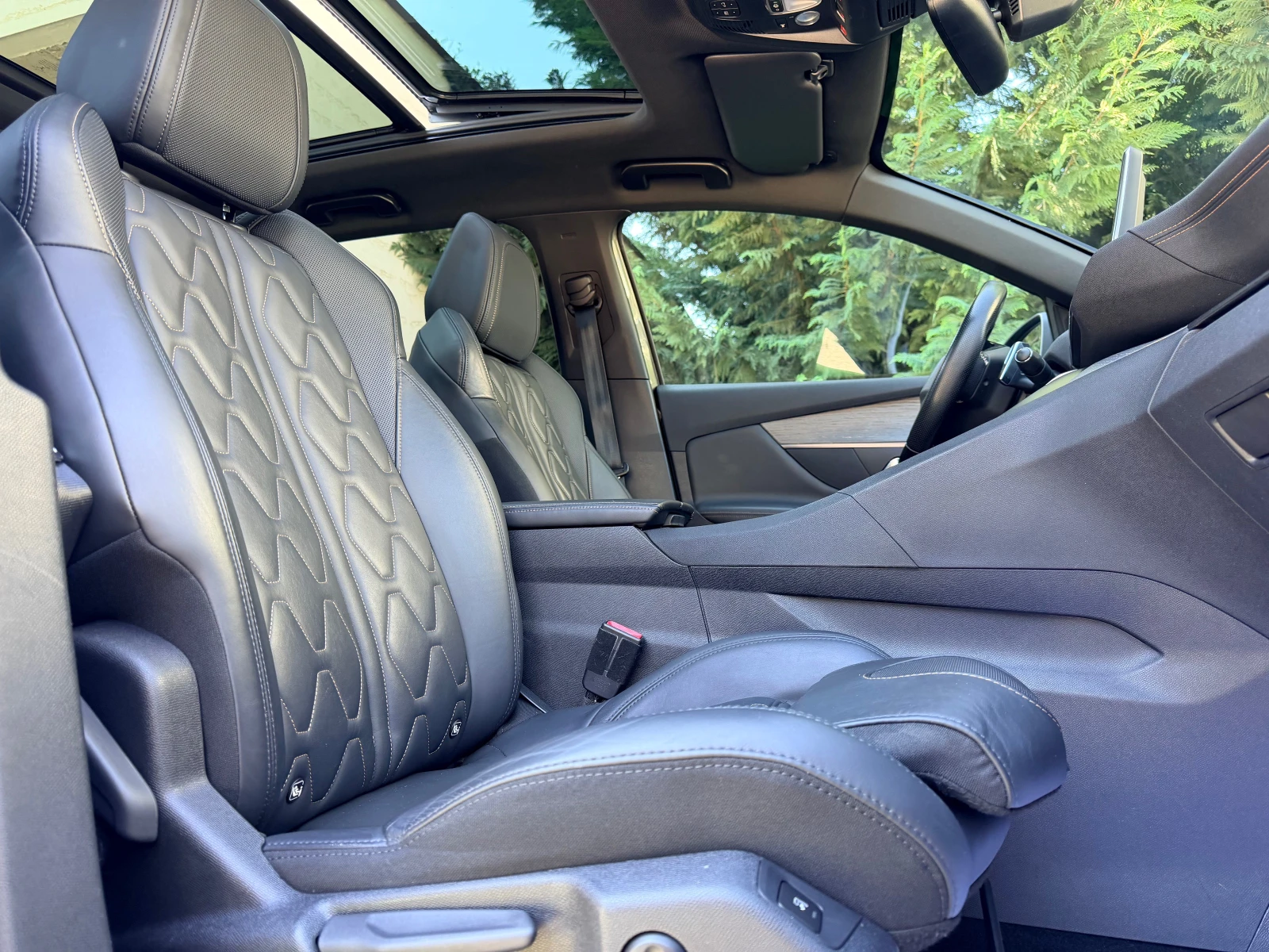 Peugeot 3008 2.0HDI GT-LINE PANORAMA DISTRONIK MASAJ PODGREV , снимка 13 - Автомобили и джипове - 54150164