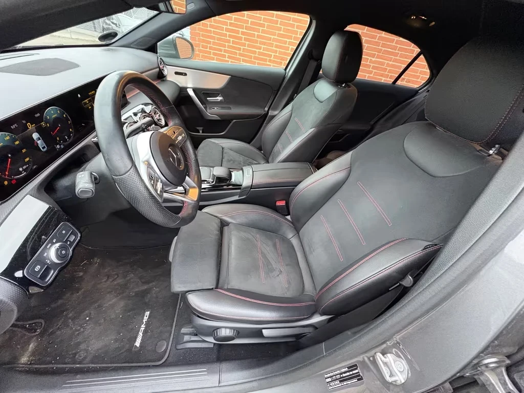 Mercedes-Benz A 220 Limousine AMG LINE 4Matic 190ps DK, снимка 3 - Автомобили и джипове - 54153853