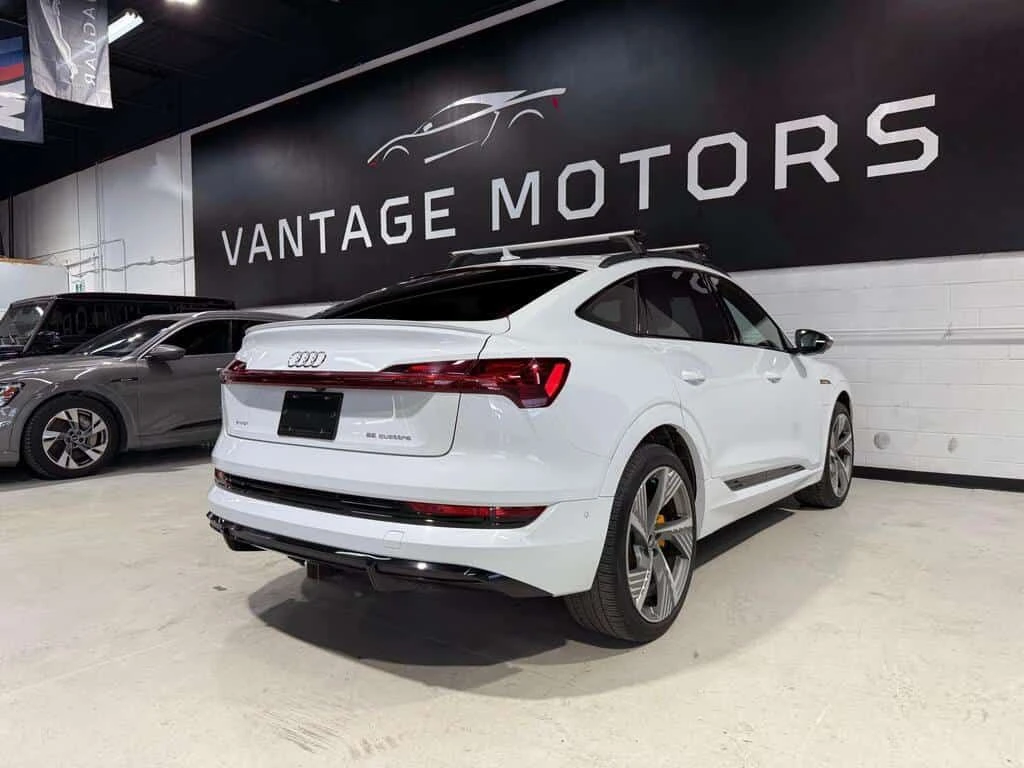 Audi E-Tron * Technik * ОБДУХВАНЕ * ХЕД ЪП * МАСАЖ * 360, снимка 6 - Автомобили и джипове - 54183087