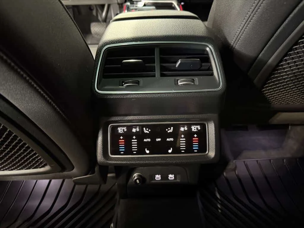 Audi E-Tron * Technik * ОБДУХВАНЕ * ХЕД ЪП * МАСАЖ * 360, снимка 14 - Автомобили и джипове - 54183087