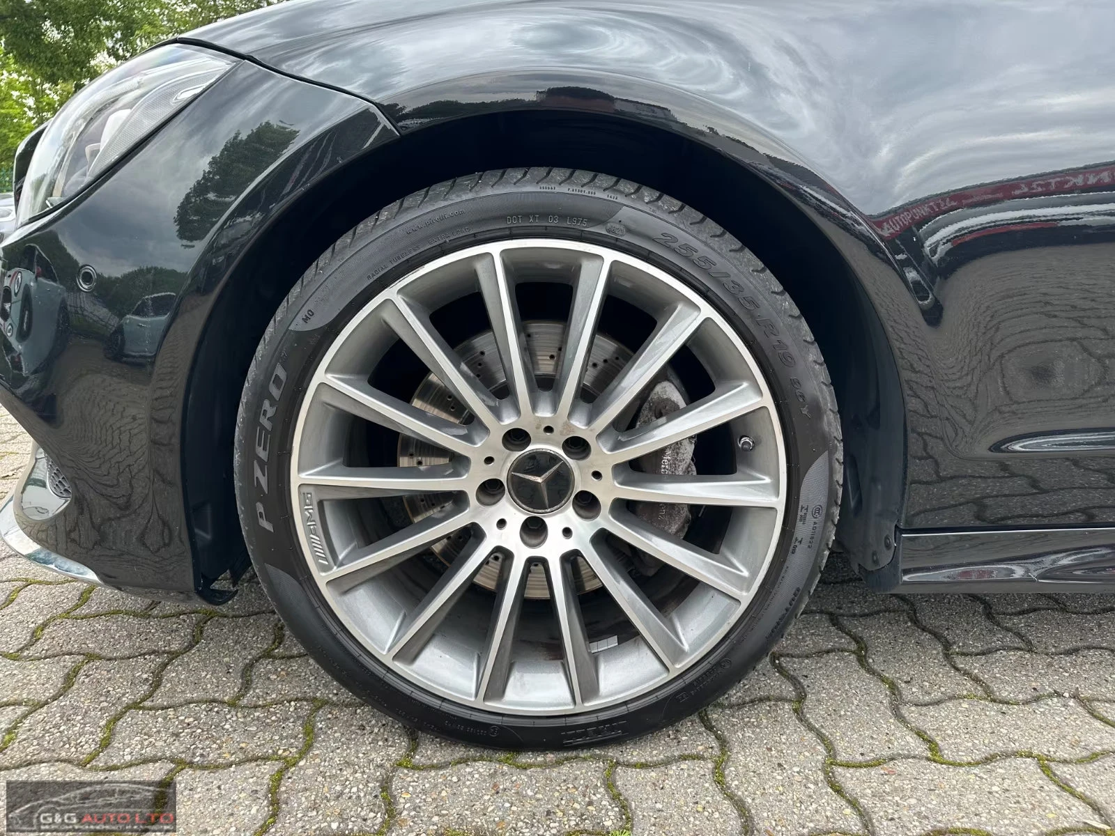 Mercedes-Benz CLS 350 d/4MATIC/258HP/AMG/DESIGNO/DISTR/MEMO/H&K/CAM/308q, снимка 4 - Автомобили и джипове - 54562602