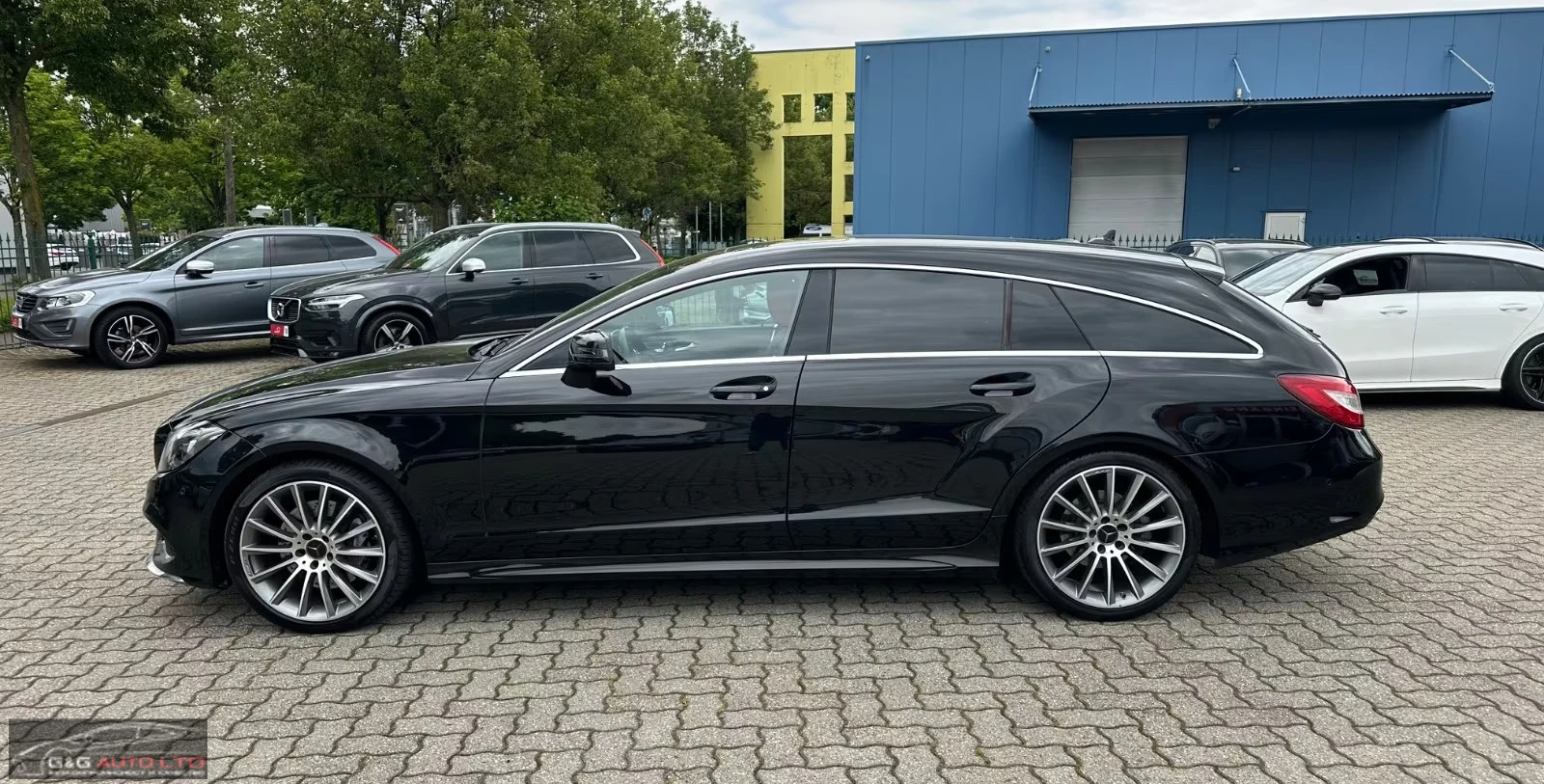 Mercedes-Benz CLS 350 d/4MATIC/258HP/AMG/DESIGNO/DISTR/MEMO/H&K/CAM/308q, снимка 3 - Автомобили и джипове - 54562602