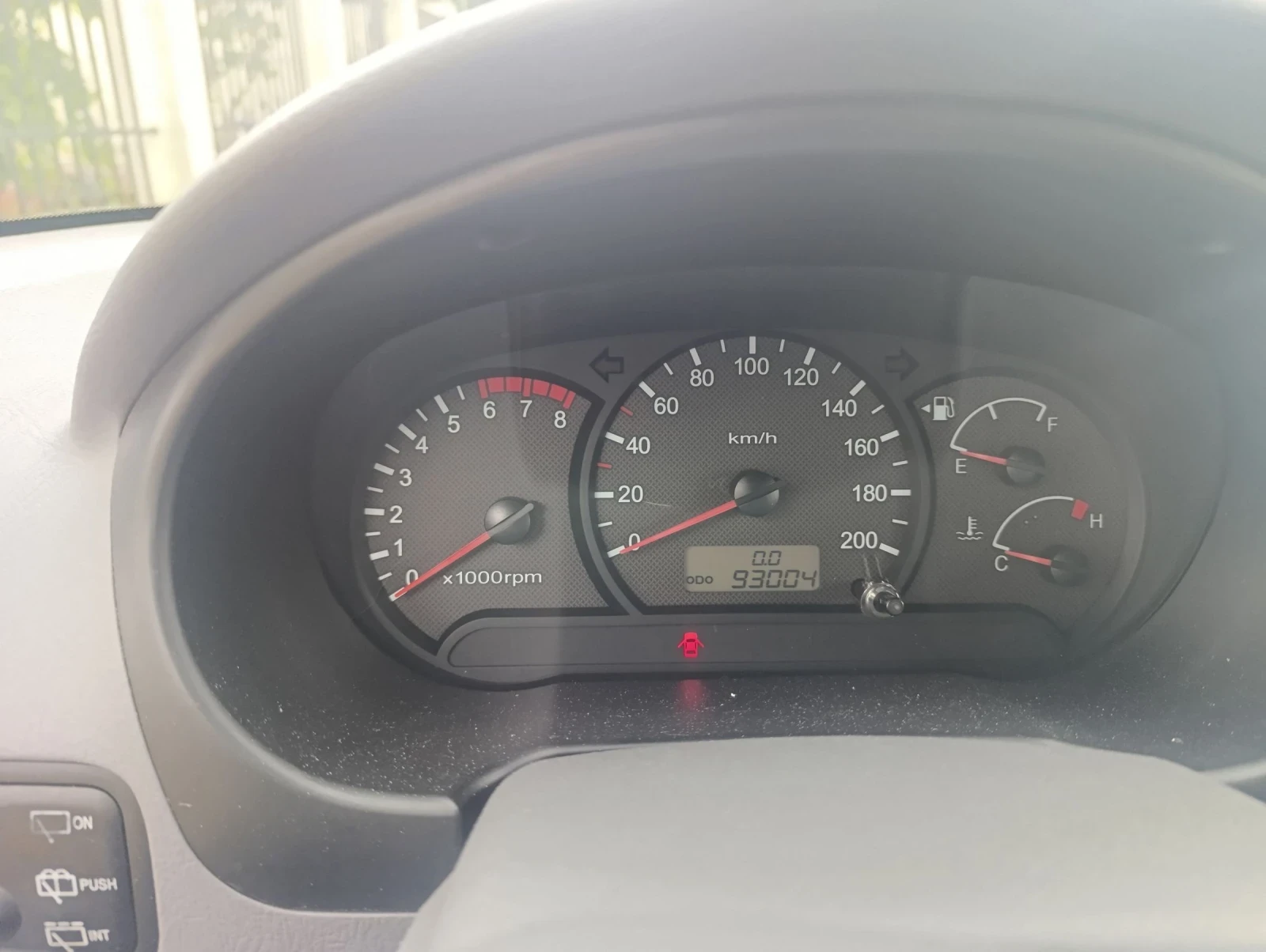 Hyundai Accent 1.3 -ел пакет , снимка 9 - Автомобили и джипове - 54823968