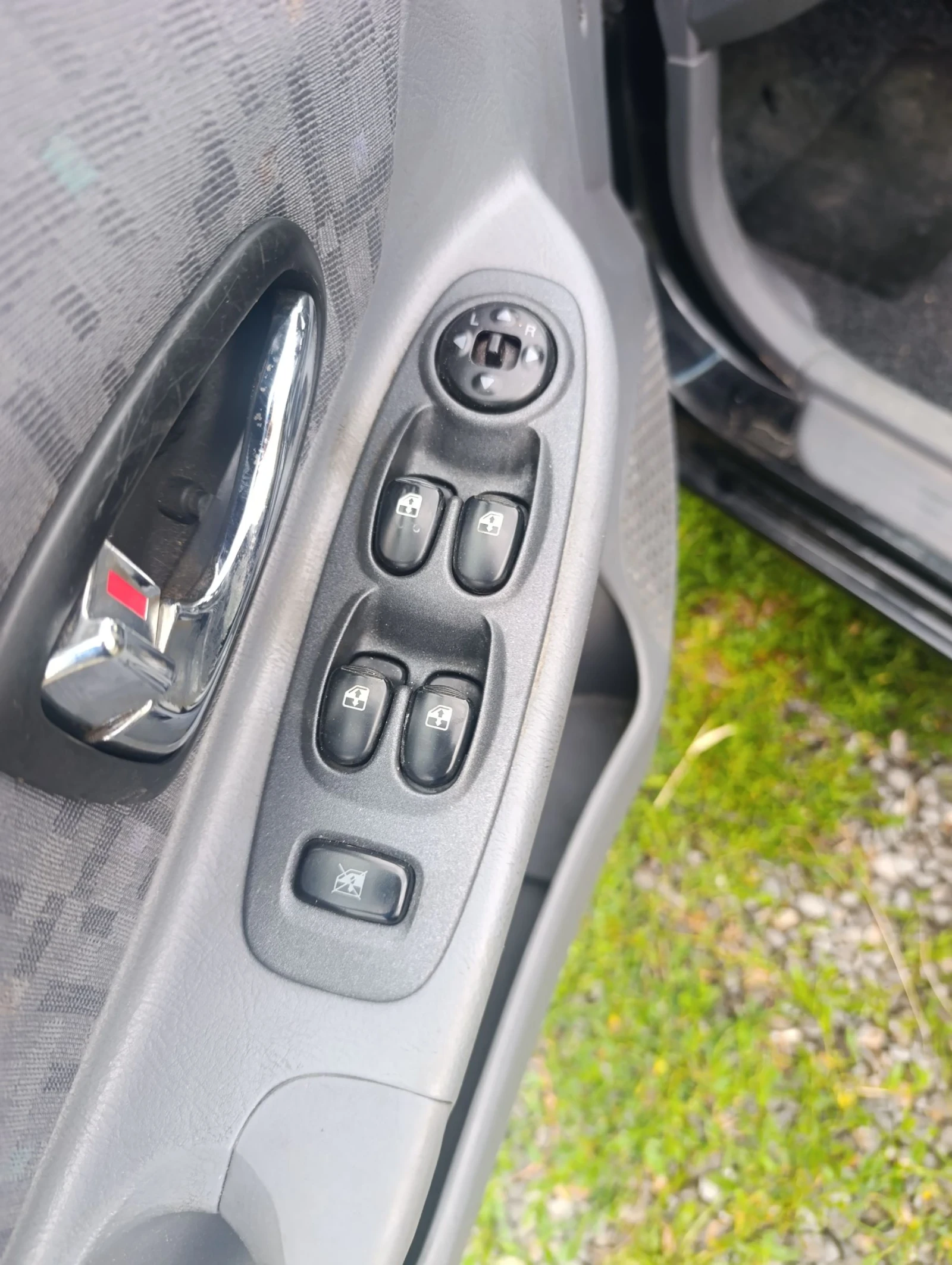 Hyundai Accent 1.3 -ел пакет , снимка 12 - Автомобили и джипове - 54823968
