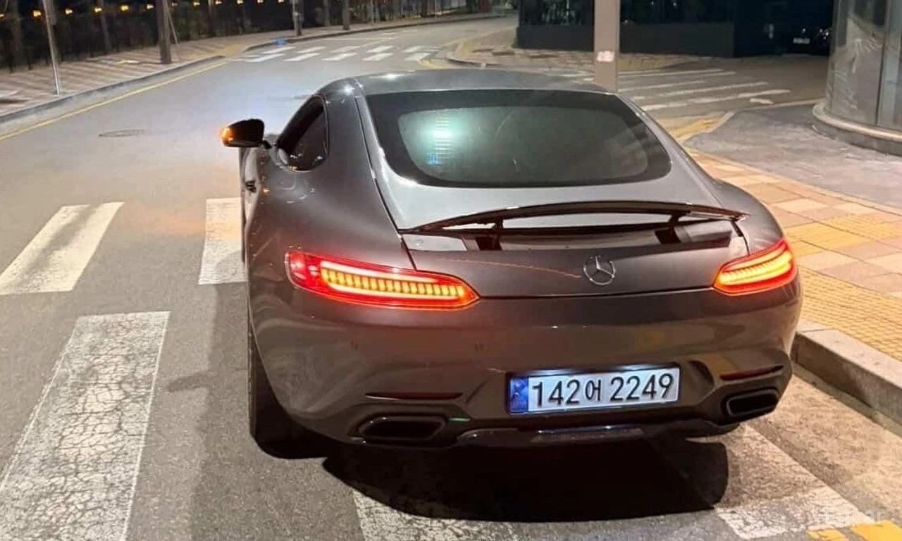 Mercedes-Benz GT 4.0* DOWNPIPE* ПОДГРЕВ* КАМЕРА* КРАЙНА ЦЕНА* , снимка 4 - Автомобили и джипове - 55259076