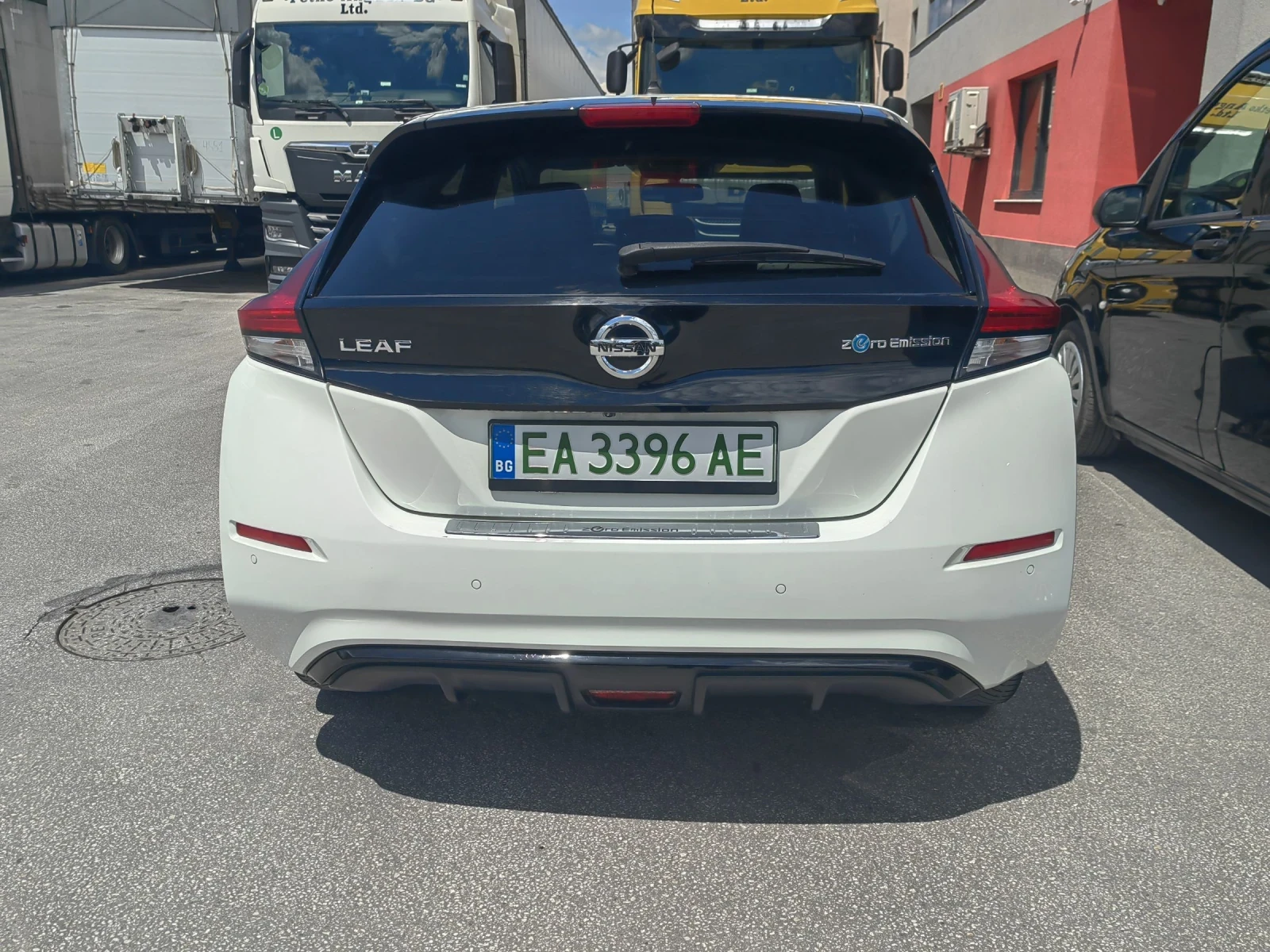 Nissan Leaf  Термопомпа , Фул Лед , 360 камери , про пилот парк, снимка 4 - Автомобили и джипове - 55304460