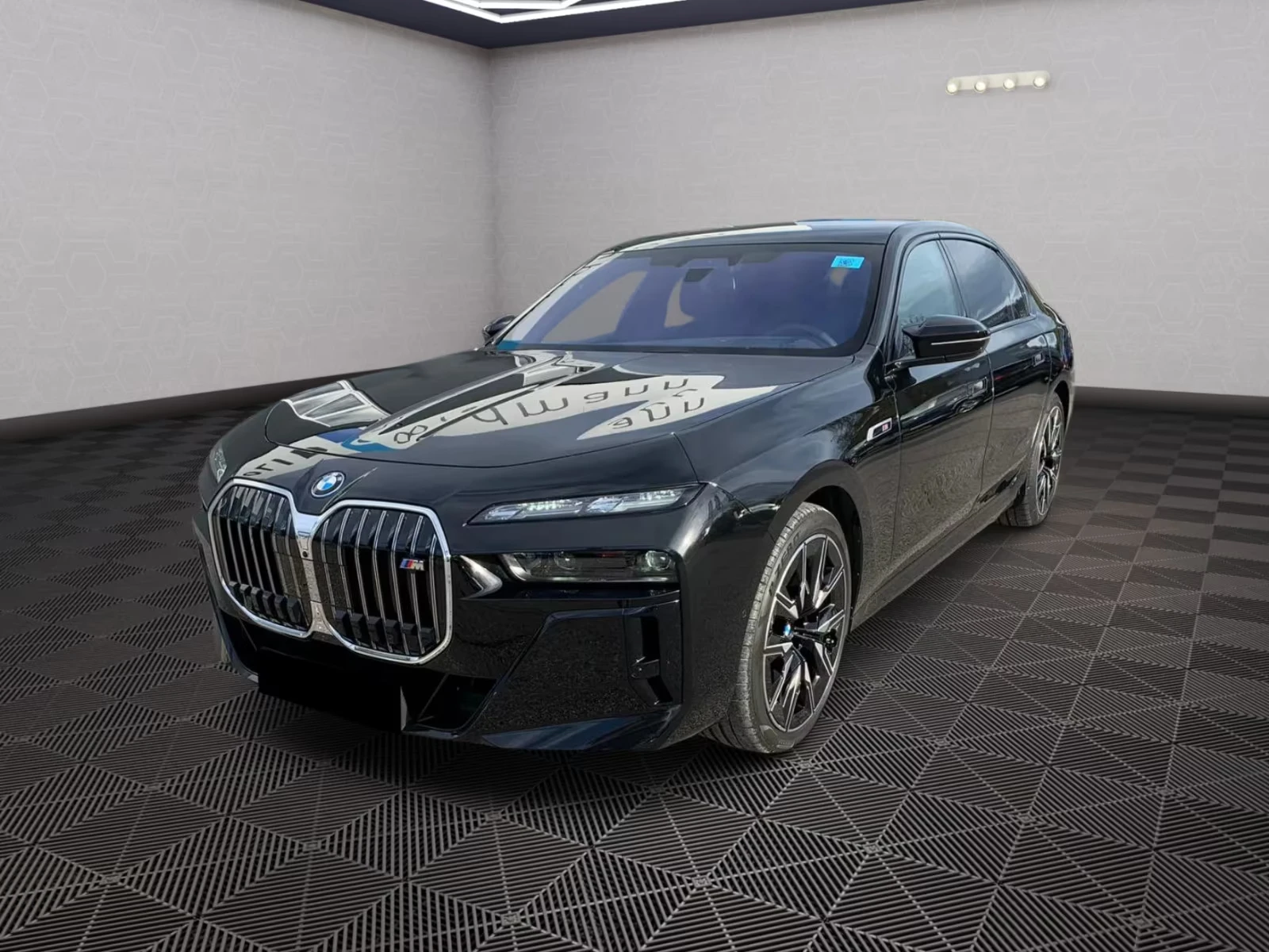 BMW i7 M70 / THEATRE SCREEN / B&W / SKY LOUNGE / EXECUTIV, снимка 3 - Автомобили и джипове - 55562918