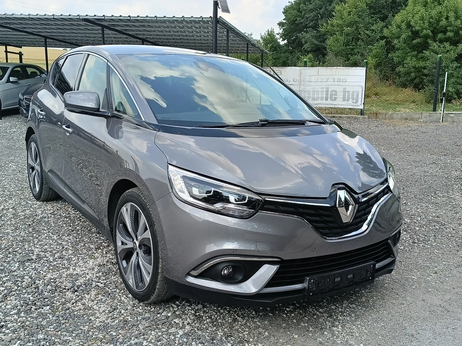 Renault Scenic 1.6dci* Navi* Камера, снимка 3 - Автомобили и джипове - 55589757
