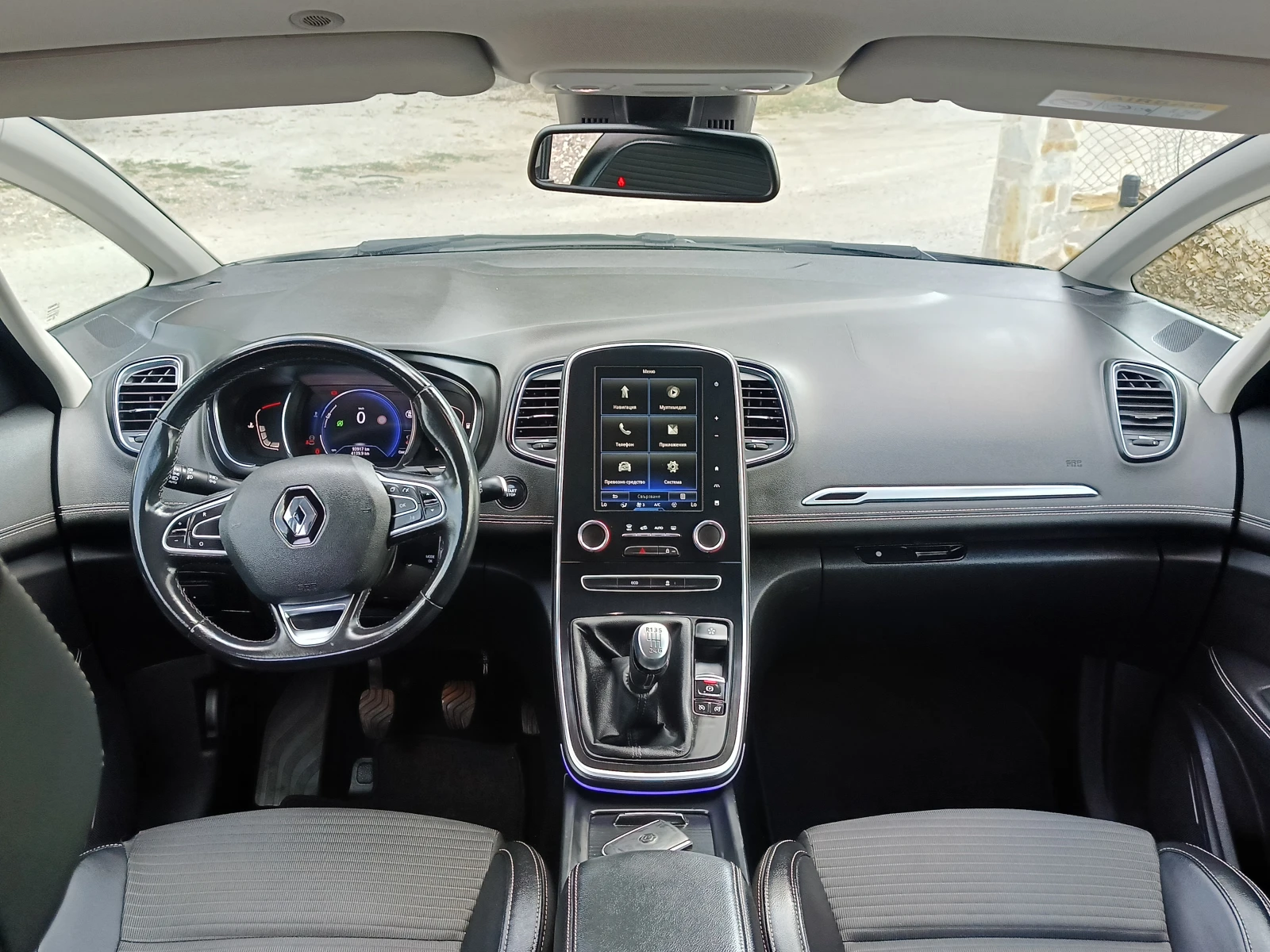 Renault Scenic 1.6dci* Navi* Камера, снимка 12 - Автомобили и джипове - 55589757