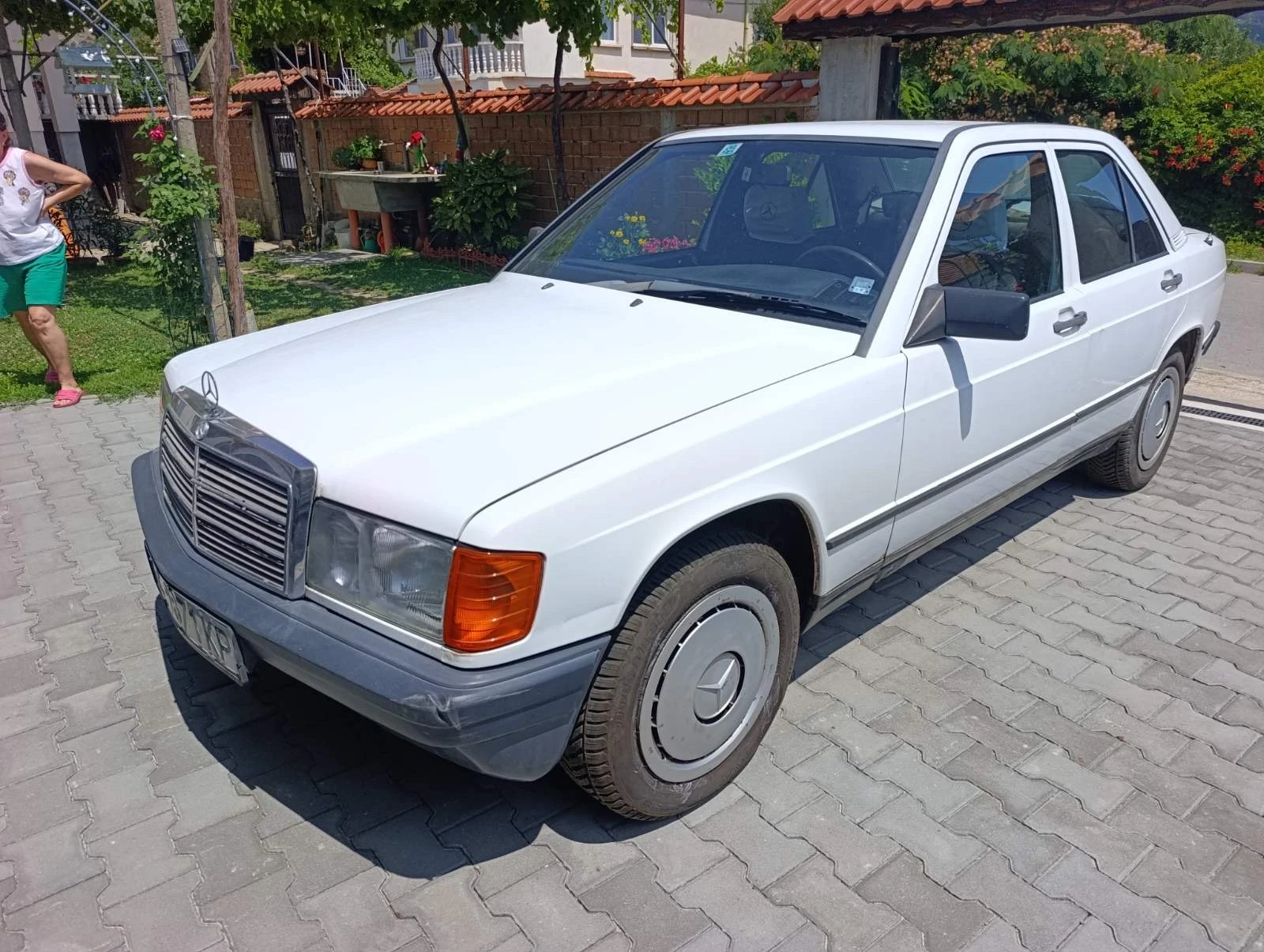 Mercedes-Benz 190 E190