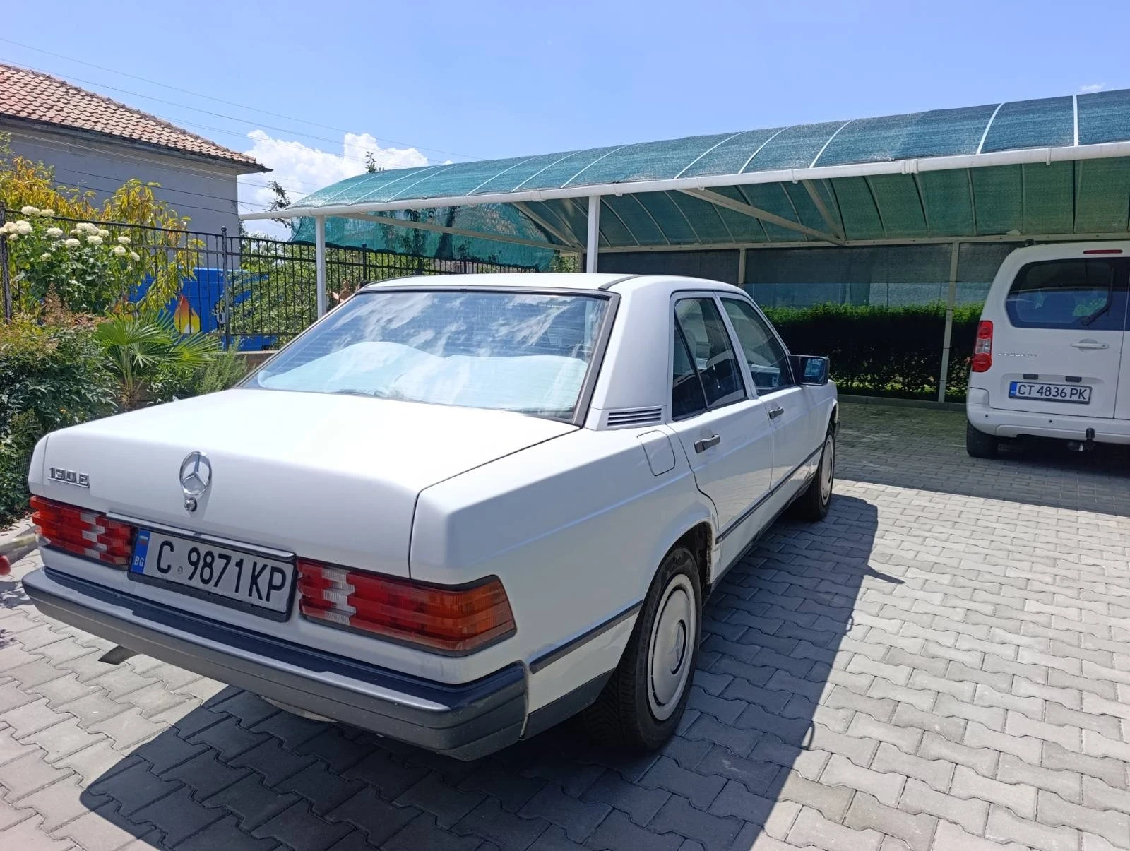 Mercedes-Benz 190 E190, снимка 4 - Автомобили и джипове - 55659383