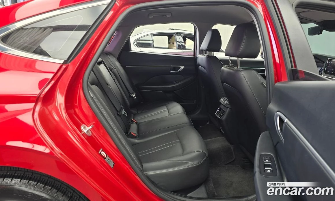 Hyundai Sonata 2.0 Premium, снимка 17 - Автомобили и джипове - 55676656