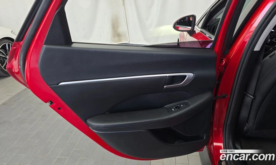 Hyundai Sonata 2.0 Premium, снимка 15 - Автомобили и джипове - 55676656