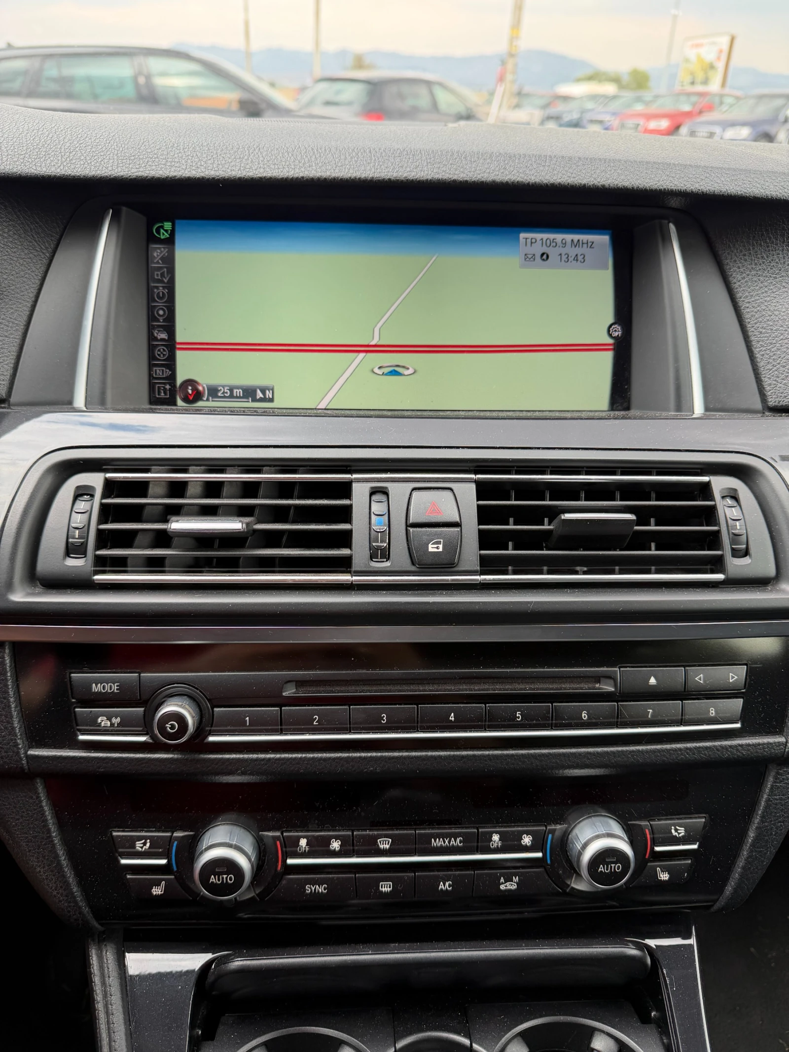 BMW 525 D AVTOMAT/NAVI/KOJA EURO 5, снимка 14 - Автомобили и джипове - 56166046