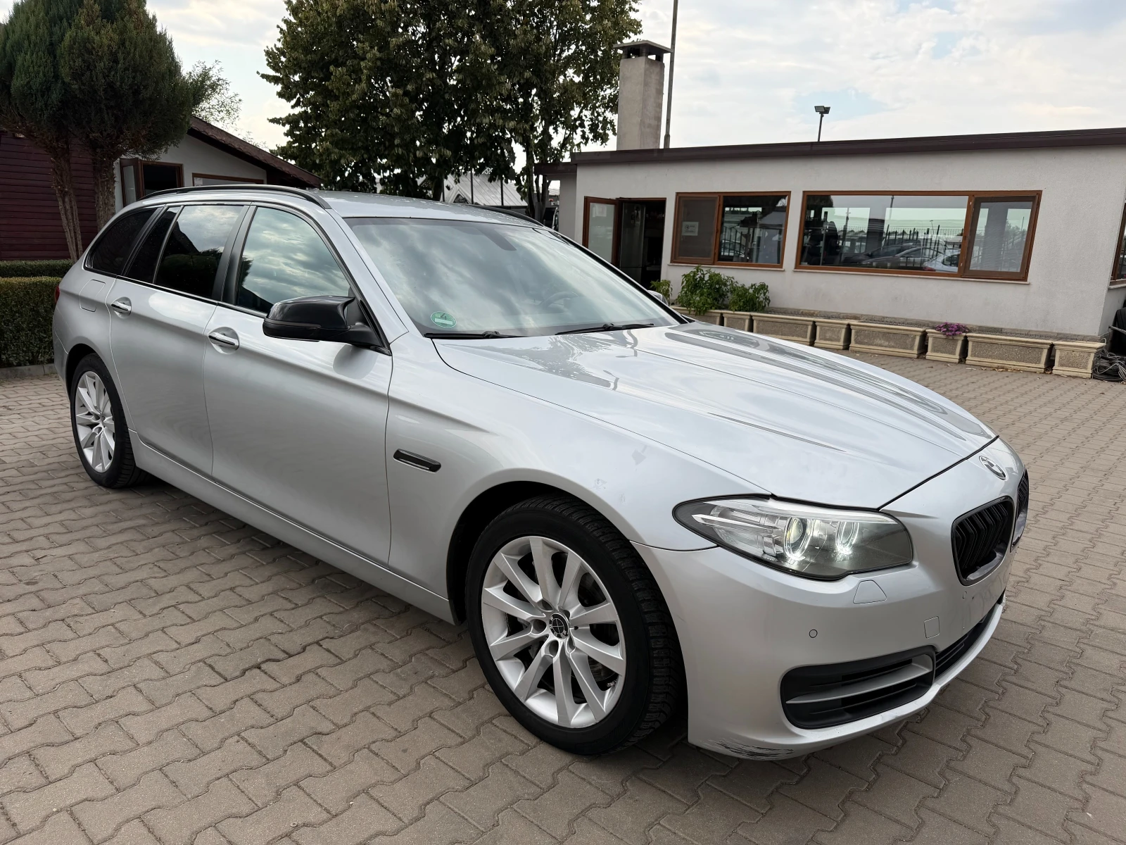 BMW 525 D AVTOMAT/NAVI/KOJA EURO 5, снимка 4 - Автомобили и джипове - 56166046