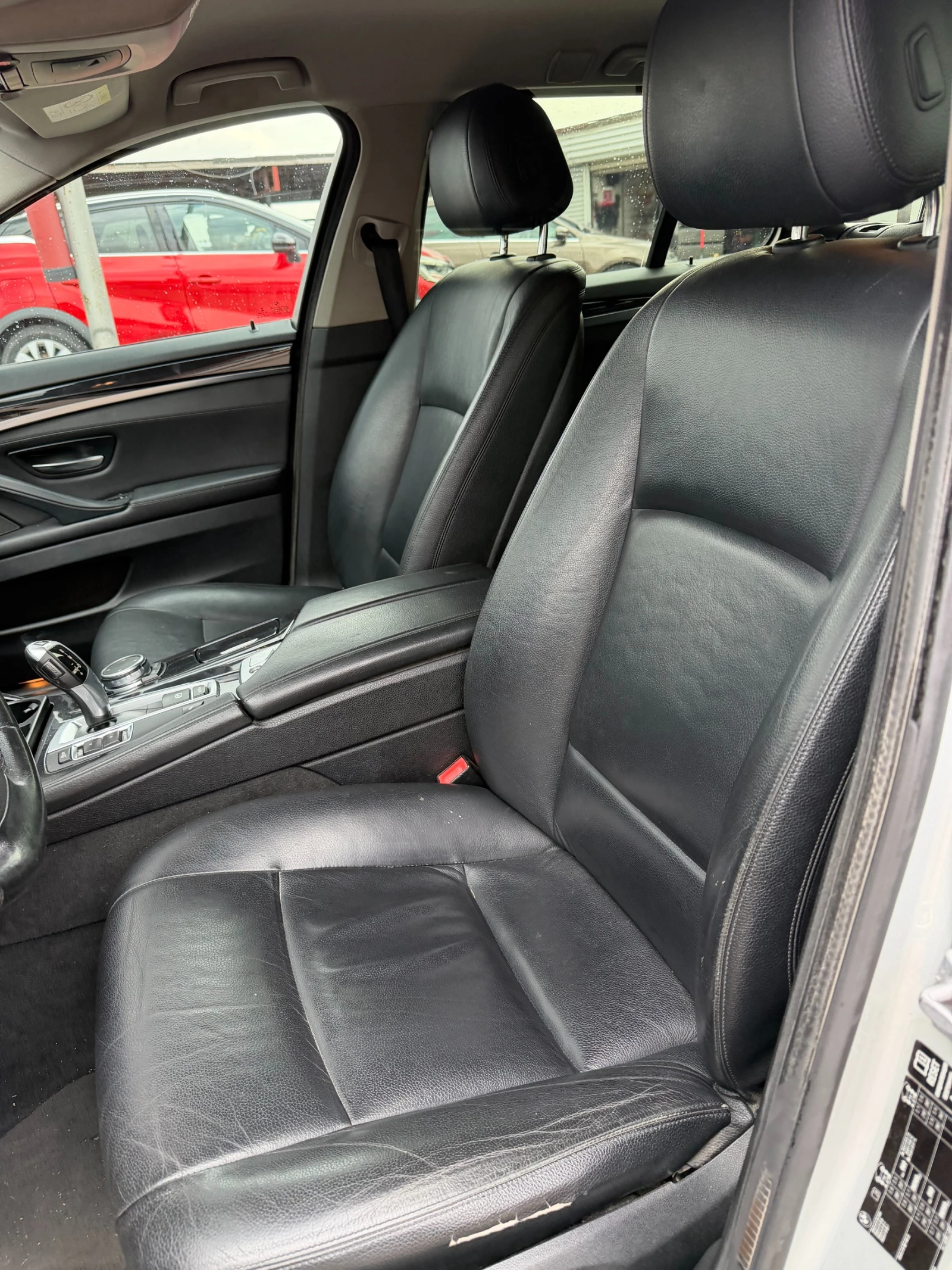 BMW 525 D AVTOMAT/NAVI/KOJA EURO 5, снимка 12 - Автомобили и джипове - 56166046