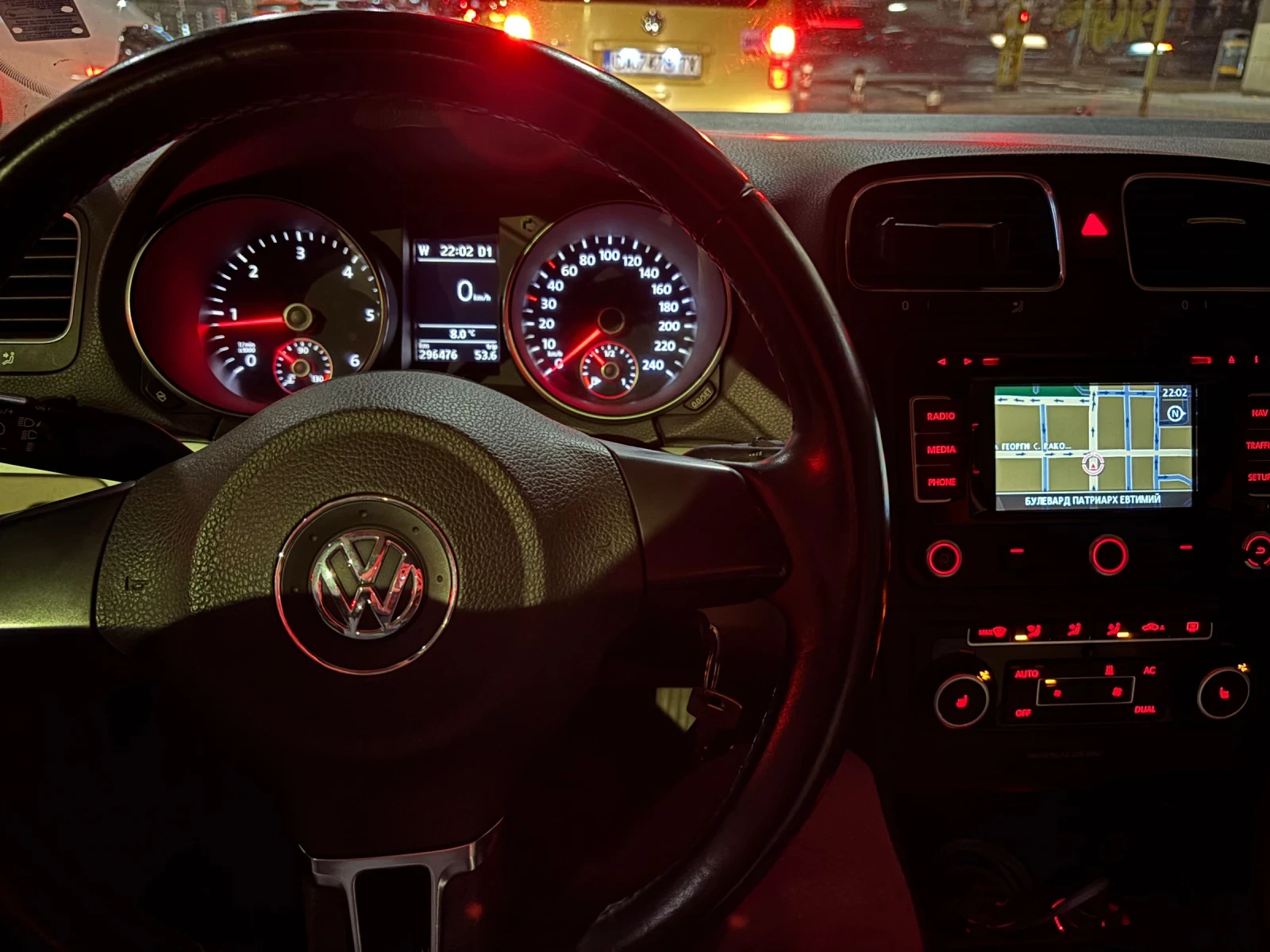 VW Golf 2.0 TDI HIGHLINE, снимка 15 - Автомобили и джипове - 56336144
