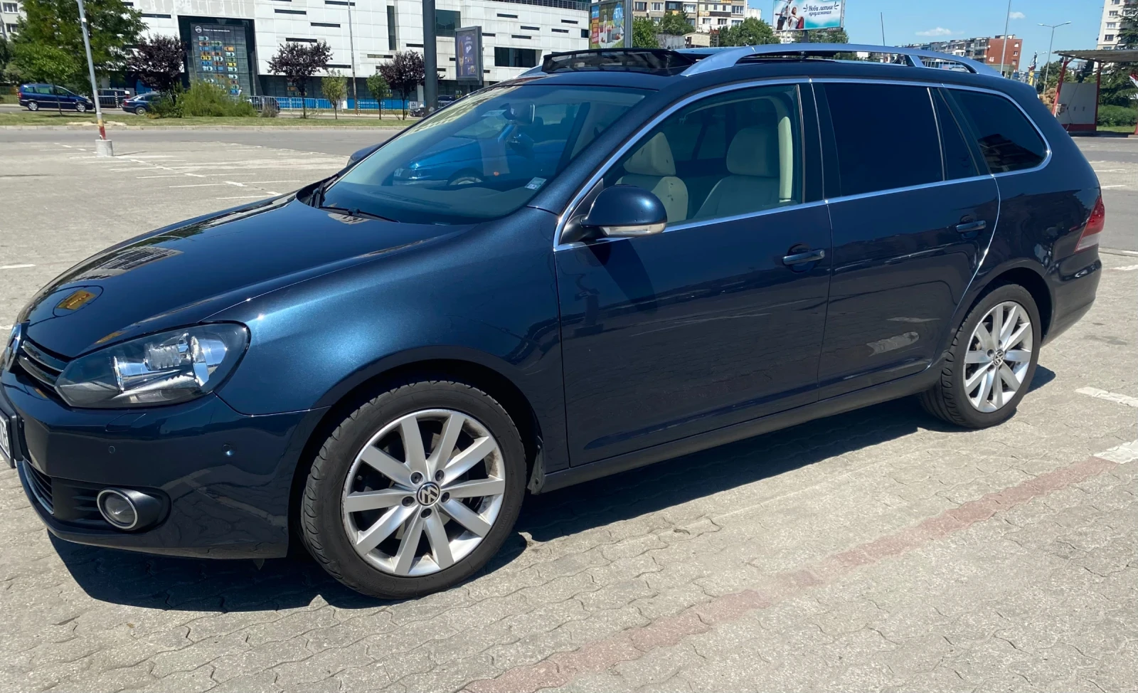VW Golf 2.0 TDI HIGHLINE, снимка 3 - Автомобили и джипове - 56336144