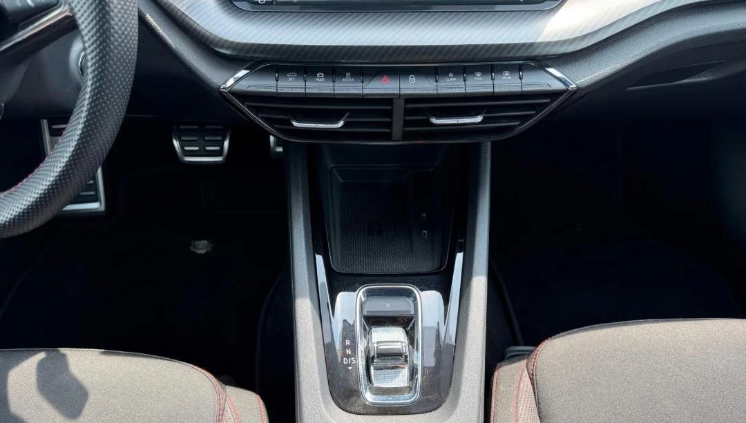 Skoda Octavia RS/234HP/DSG/DCC/HUD/CAM/ACC/LED/980z | Mobile.bg � ����������� 16