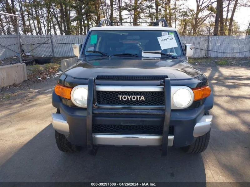 Toyota Fj cruiser, снимка 2 - Автомобили и джипове - 48720843