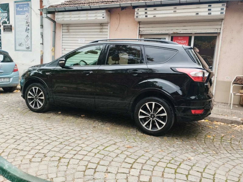 Ford Kuga 1.5, снимка 12 - Автомобили и джипове - 52199112