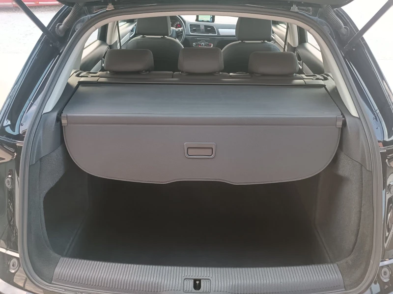 Audi Q3 2.0TDI , снимка 13 - Автомобили и джипове - 52867734