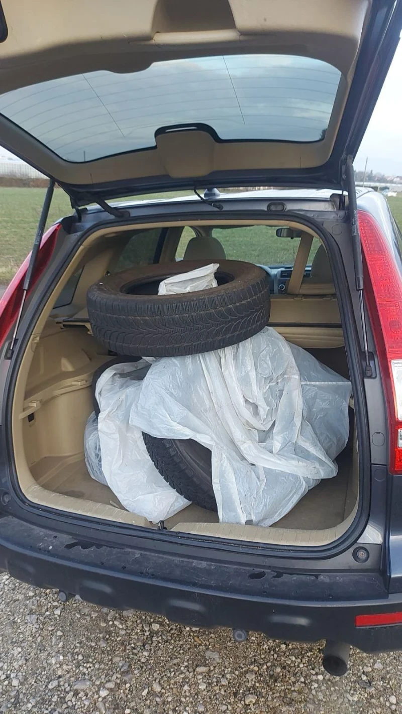 Honda Cr-v 2.0 i, снимка 6 - Автомобили и джипове - 53382589