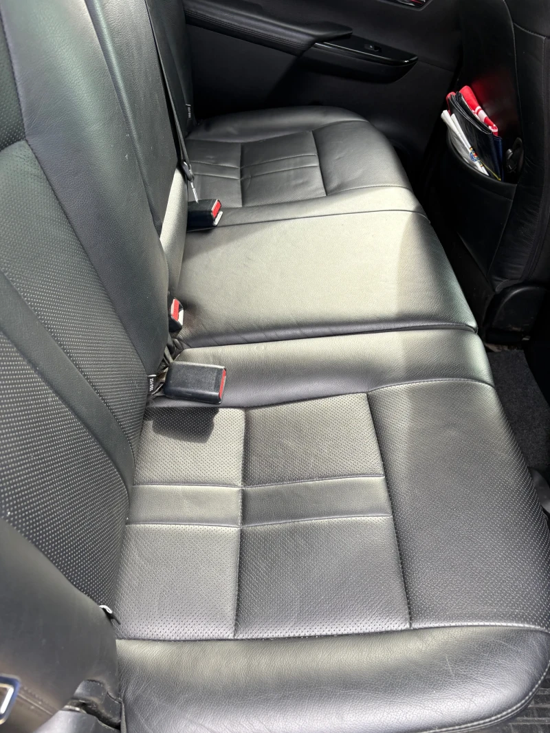 Toyota Hilux INVINCIBLE Първи собственик, снимка 9 - Автомобили и джипове - 53455358