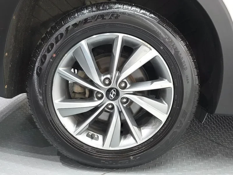 Hyundai Santa fe 2.2 2WD EXCLUSIVE, снимка 5 - Автомобили и джипове - 56293363