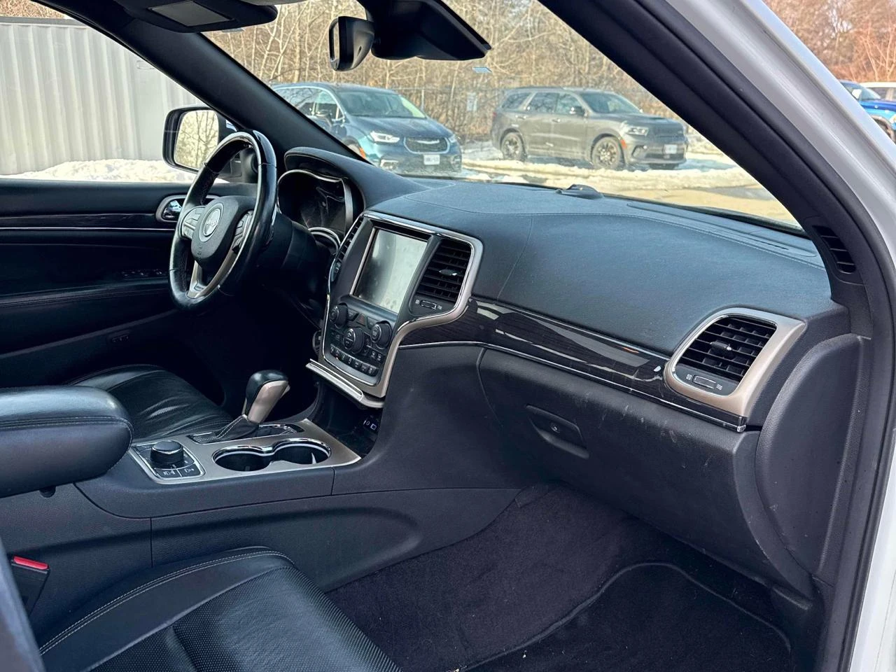 Jeep Grand cherokee Overland* AWD* 8ZF* Distr* �����* ��� �����*  | Mobile.bg � ����������� 10