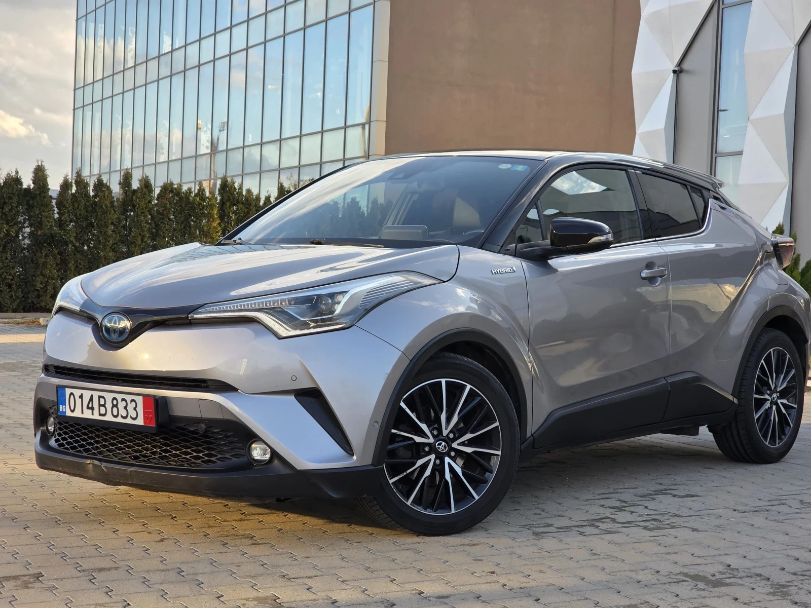 Toyota C-HR 1.8 HYBRID 