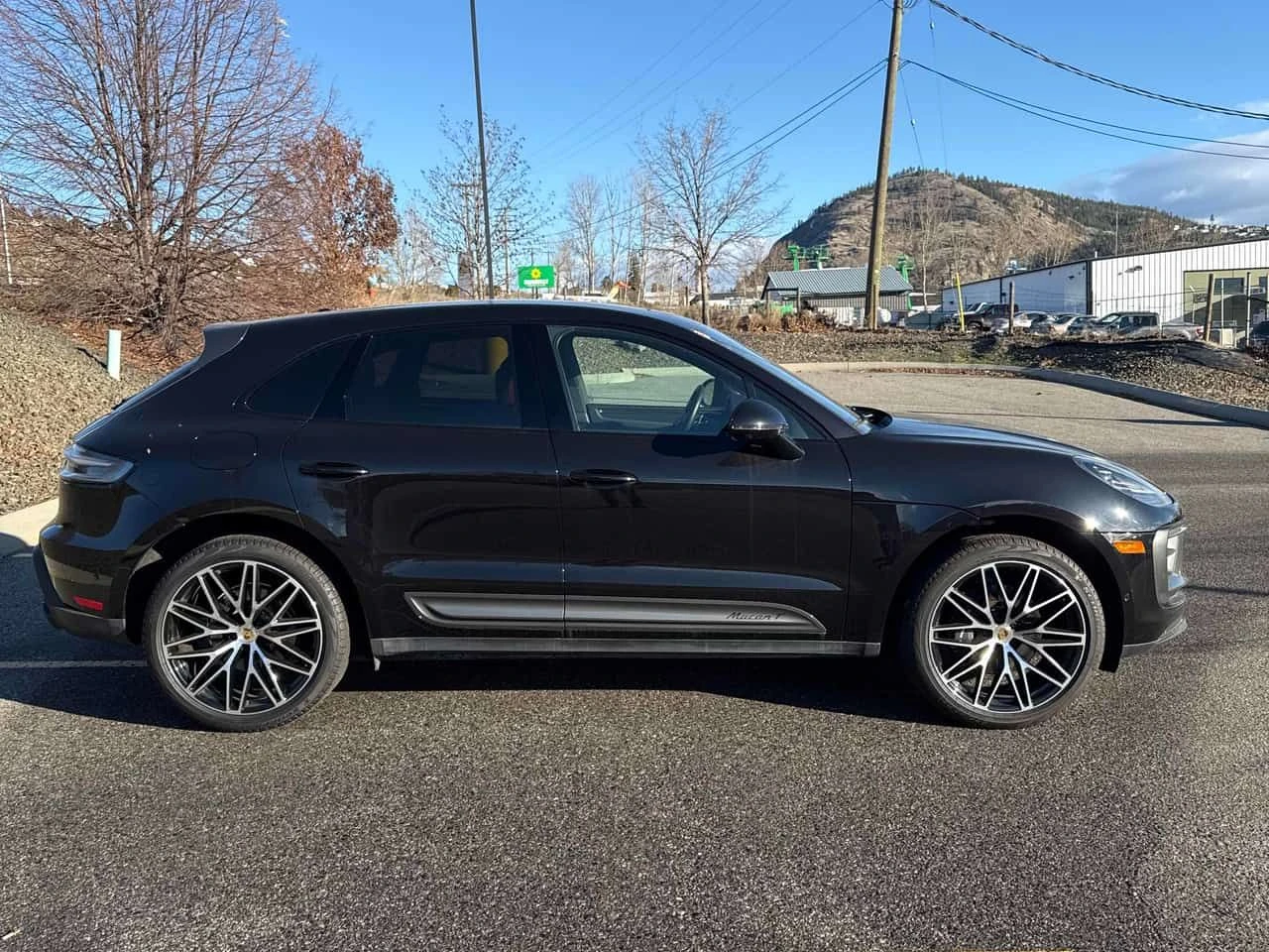Porsche Macan * T AWD * CARFAX * DIS * BOSE * ОБДУХВАНЕ * ПАНО, снимка 3 - Автомобили и джипове - 53755652