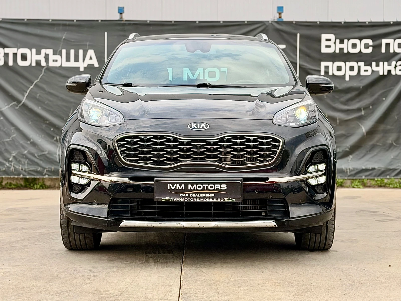 Kia Sportage CRDI* GT-LINE* 360* PANO* KEYLESS* , снимка 2 - Автомобили и джипове - 54257835