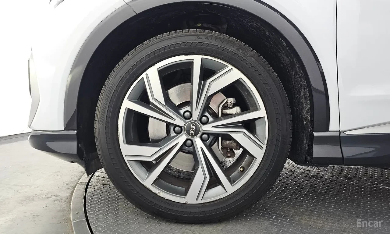 Audi Q4 AUDI Q4 E-Tron | Mobile.bg � ����������� 15