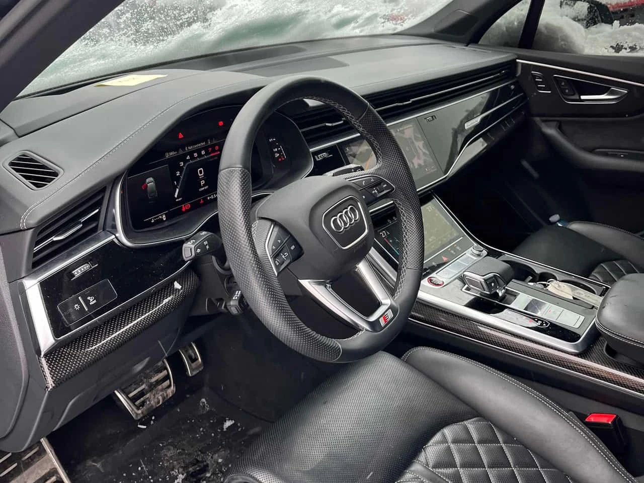 Audi SQ7 * Premium Plus * ДИСТРОНИК * ОБДУХВАНЕ * ПАНО * , снимка 5 - Автомобили и джипове - 54715737