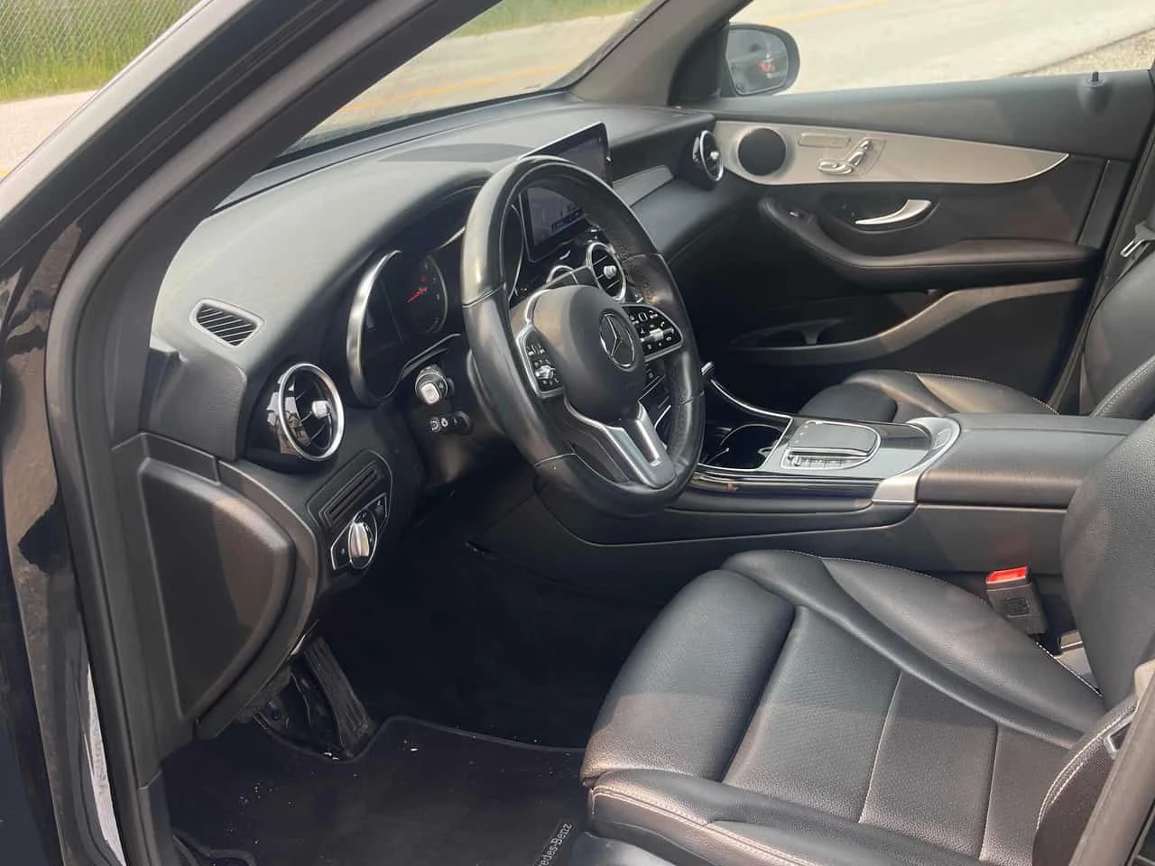 Mercedes-Benz GLC 300 * CARFAX * ОПЦИЯ ЗА ФИНАНСИРАНЕ, снимка 5 - Автомобили и джипове - 55328131