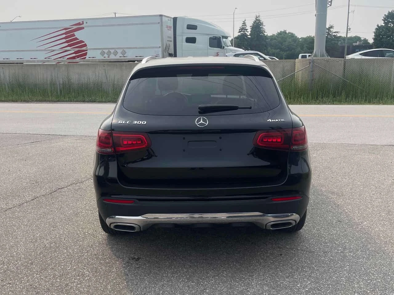 Mercedes-Benz GLC 300 * CARFAX * ОПЦИЯ ЗА ФИНАНСИРАНЕ, снимка 4 - Автомобили и джипове - 55328131