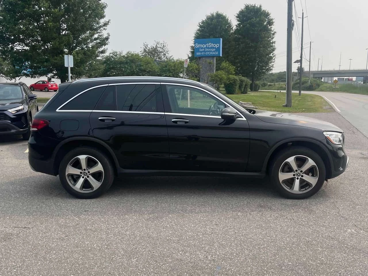 Mercedes-Benz GLC 300 * CARFAX * ОПЦИЯ ЗА ФИНАНСИРАНЕ, снимка 3 - Автомобили и джипове - 55328131