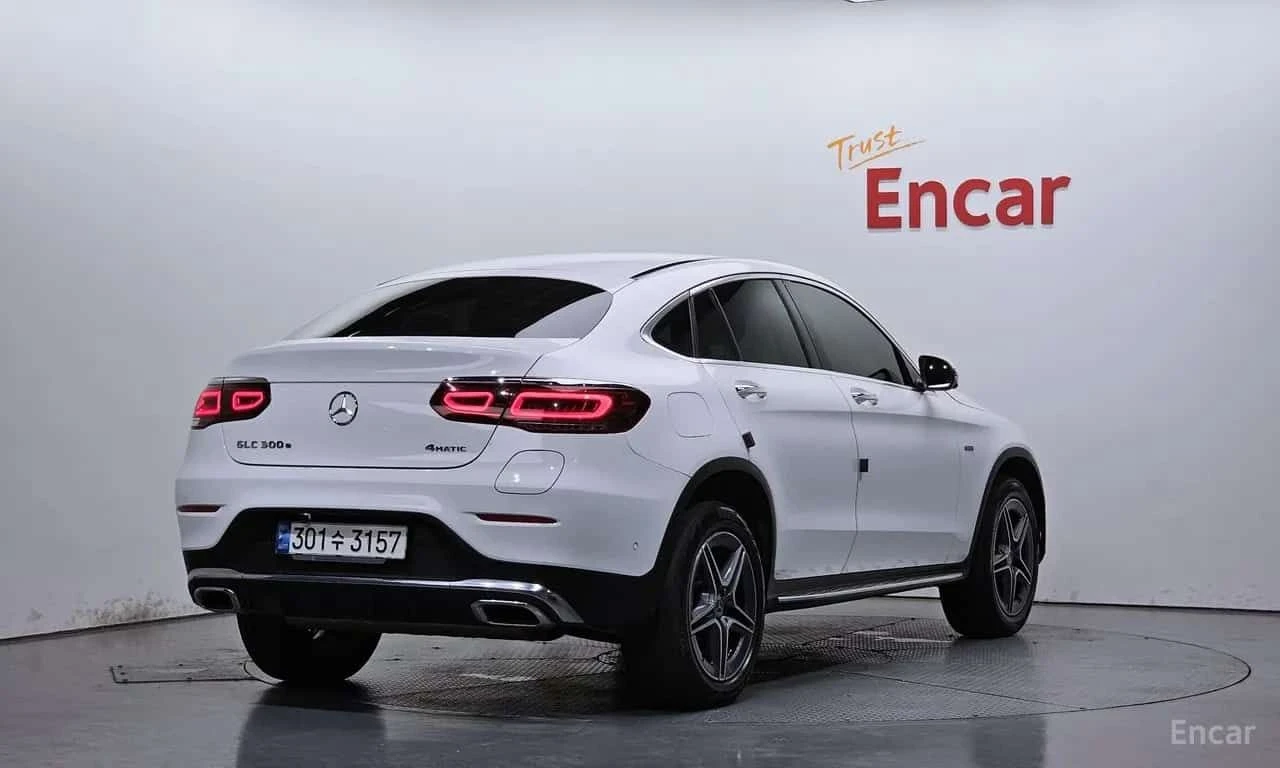 Mercedes-Benz GLC 300 КРАЙНА ЦЕНА ДО БЪЛГАРИЯ * АВТОКРЕДИТ, снимка 2 - Автомобили и джипове - 55569597