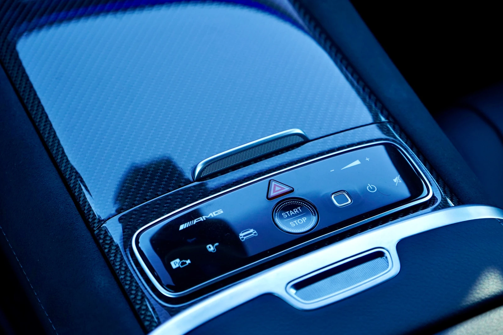 Mercedes-Benz EQE * 43* AMG* SUV* 4M* HUD* PANO* Hyperscreen* BURM* , снимка 16 - Автомобили и джипове - 55693565