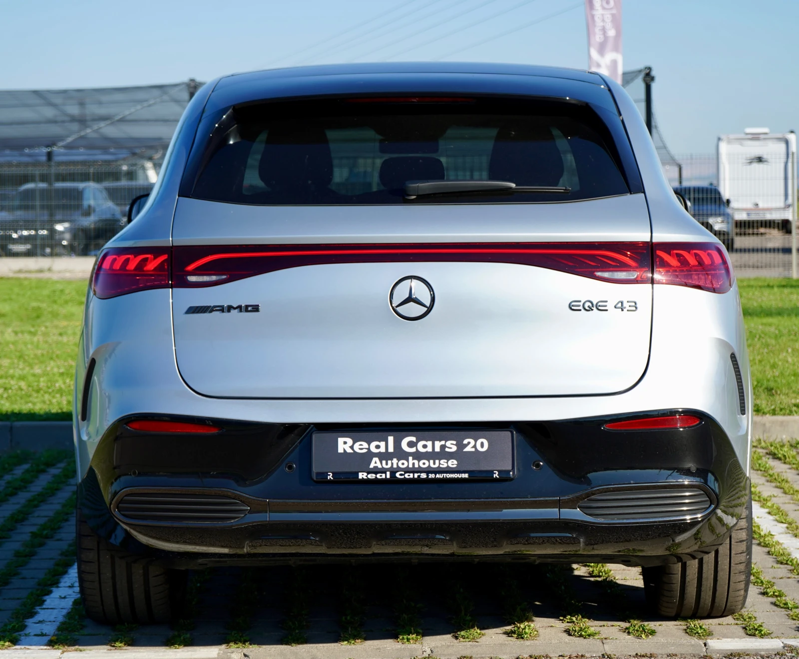 Mercedes-Benz EQE * 43* AMG* SUV* 4M* HUD* PANO* Hyperscreen* BURM* , снимка 4 - Автомобили и джипове - 55693565