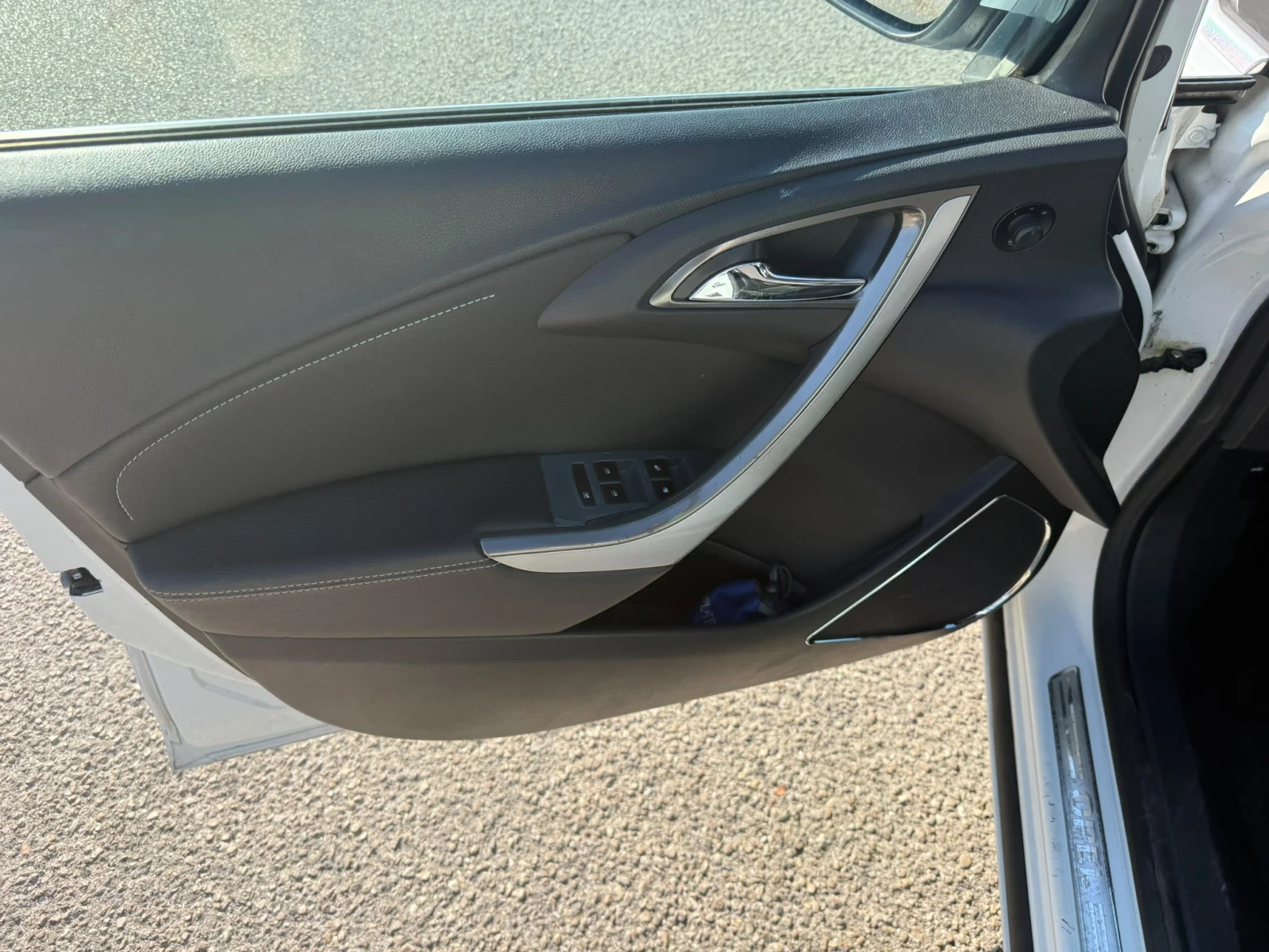 Opel Astra 1.4Turbo Газ-Бензин!!!, снимка 7 - Автомобили и джипове - 56034979