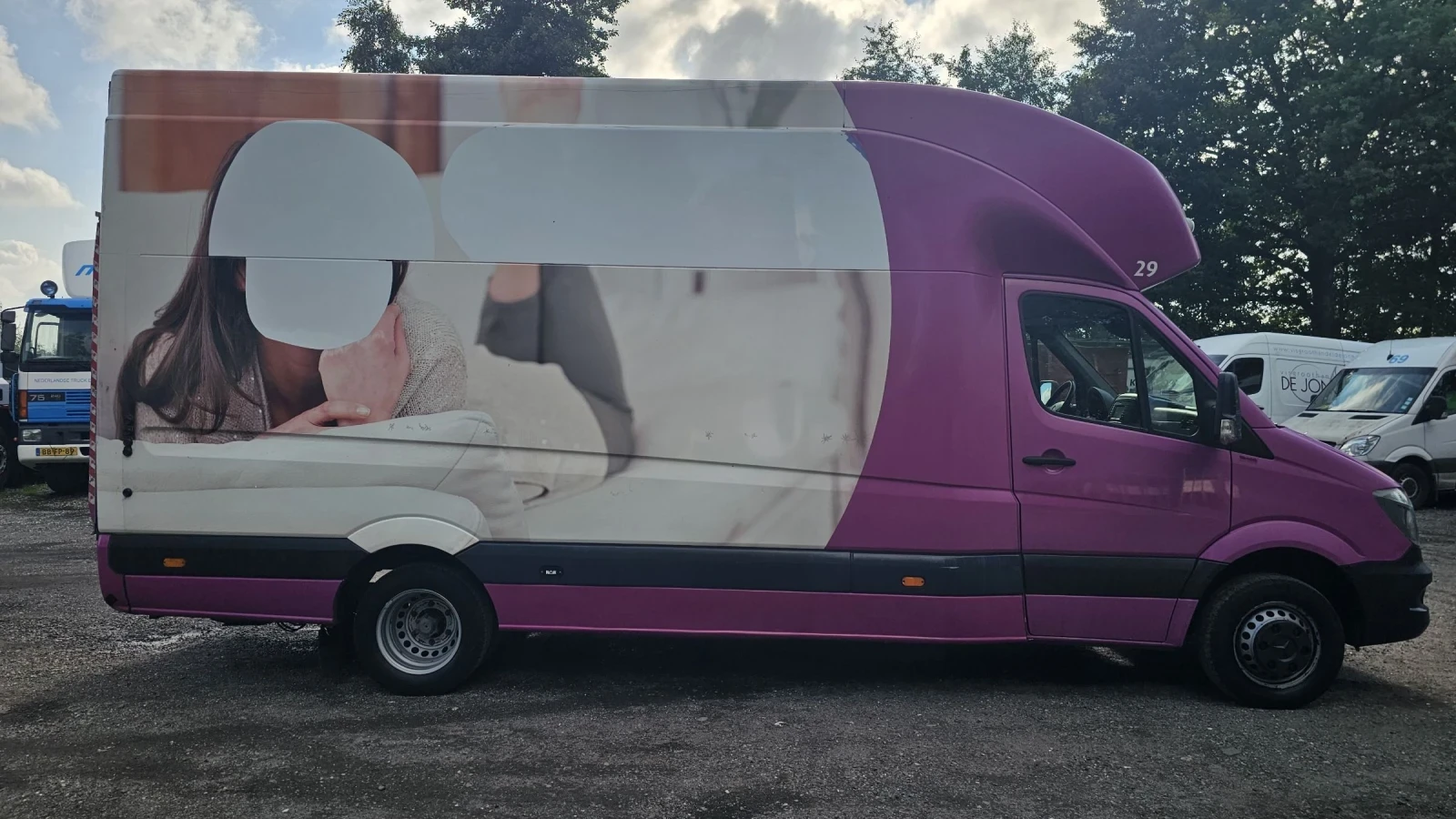 Mercedes-Benz Sprinter 516  двойна гума Б Категория L435/h235/205 - изображение 3