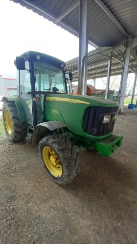      John Deere 5515