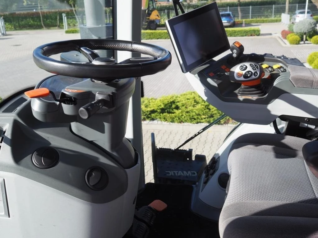 Трактор Claas Axion 930 Cmatic Cebis ❗ 2024, снимка 12 - Селскостопанска техника - 56311915