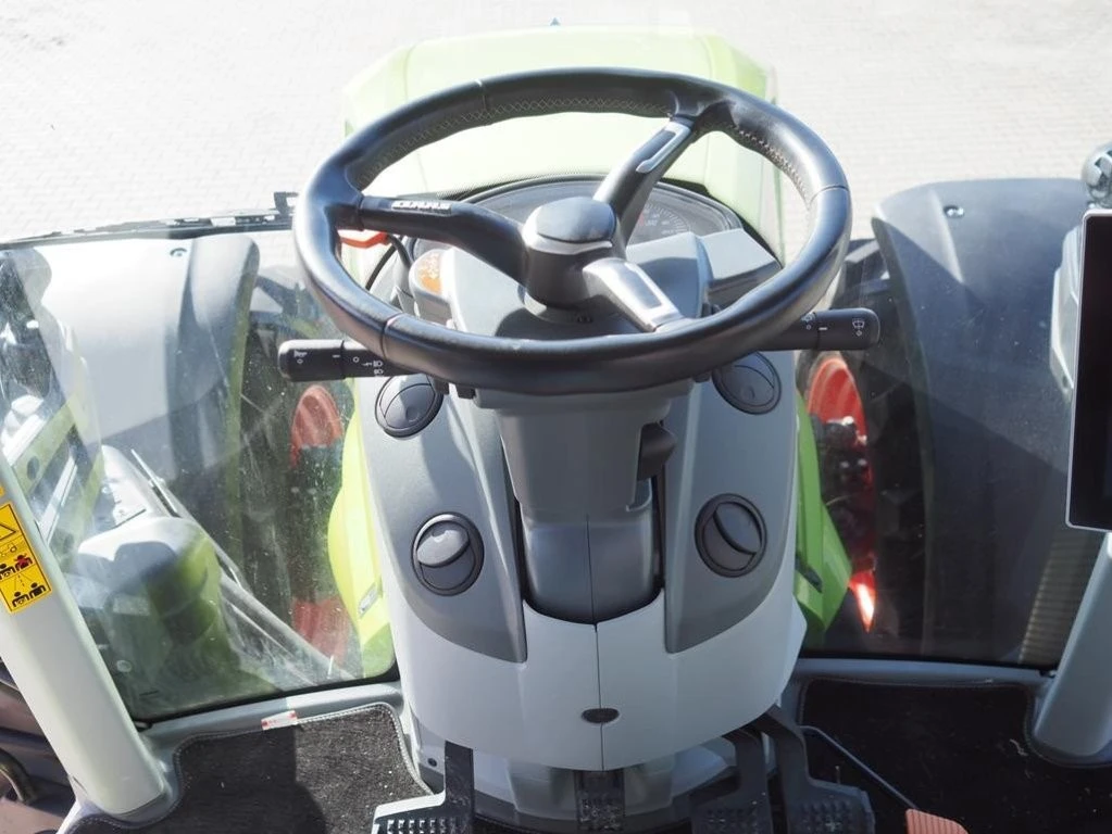 Трактор Claas Axion 930 Cmatic Cebis ❗ 2024, снимка 16 - Селскостопанска техника - 56311915