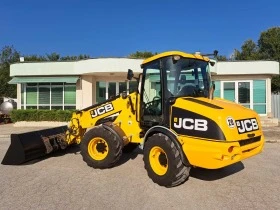 Телескопични товарачи JCB TM 180, снимка 10