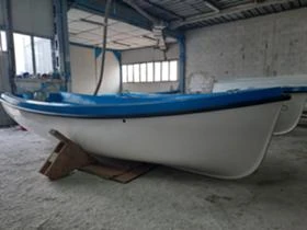        Fish boat 450