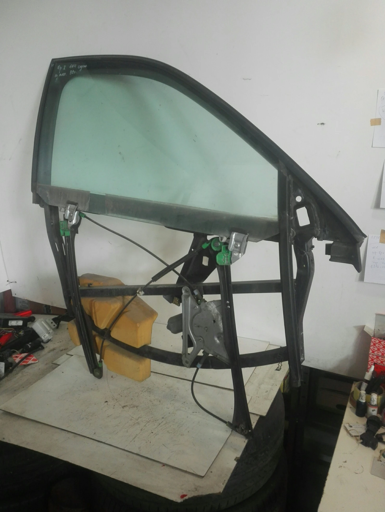 ел машинка стъкло предна дясна Ауди А4 седан,стъклоповдигач