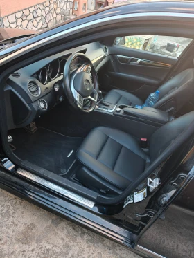 Mercedes-Benz C 300 AMG 4MATIC M276 252к.с., снимка 5